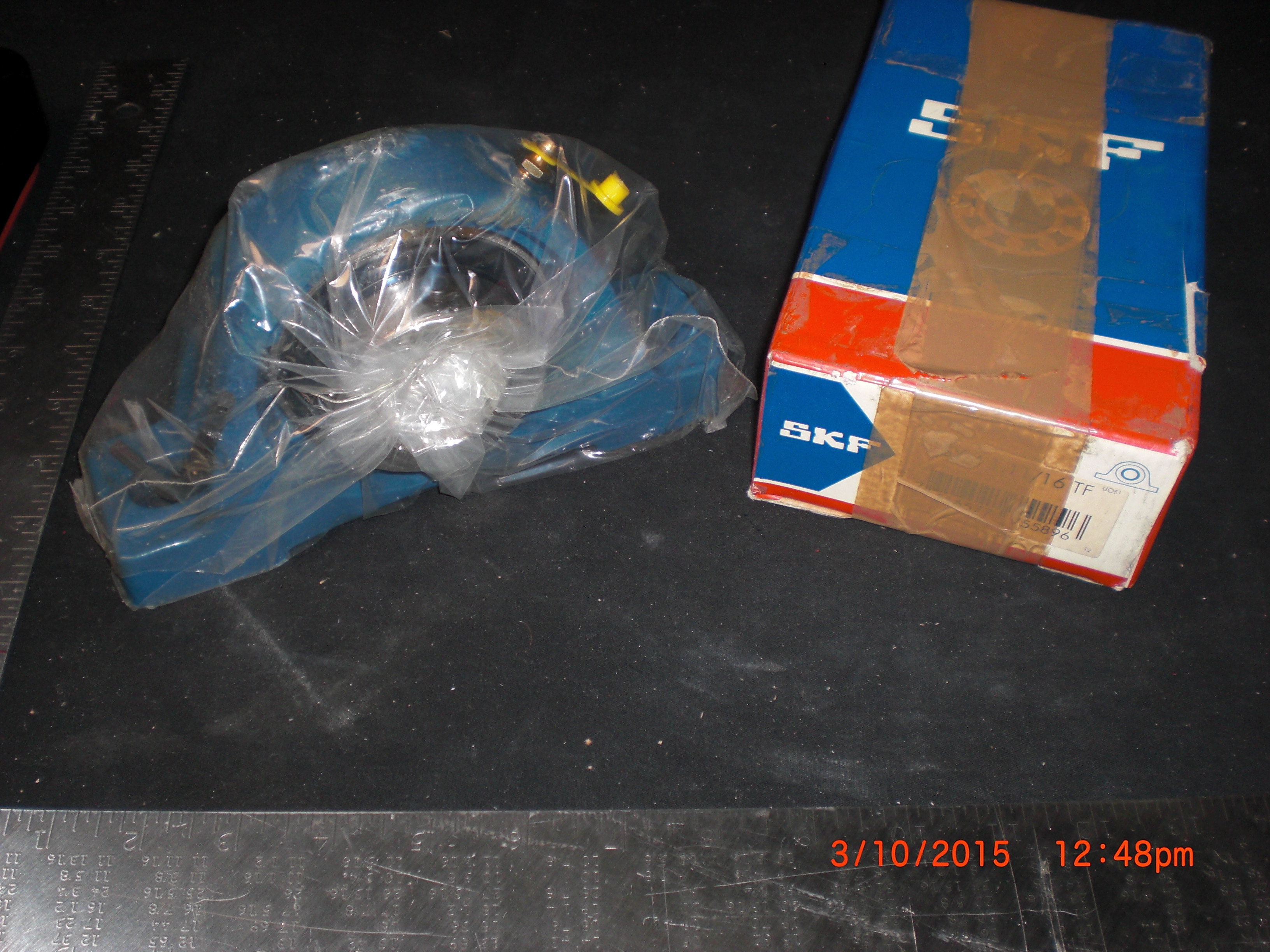 Bearing Pillow block assembly Bore 1.6875 i n SKF SYM 1.11/16 TF